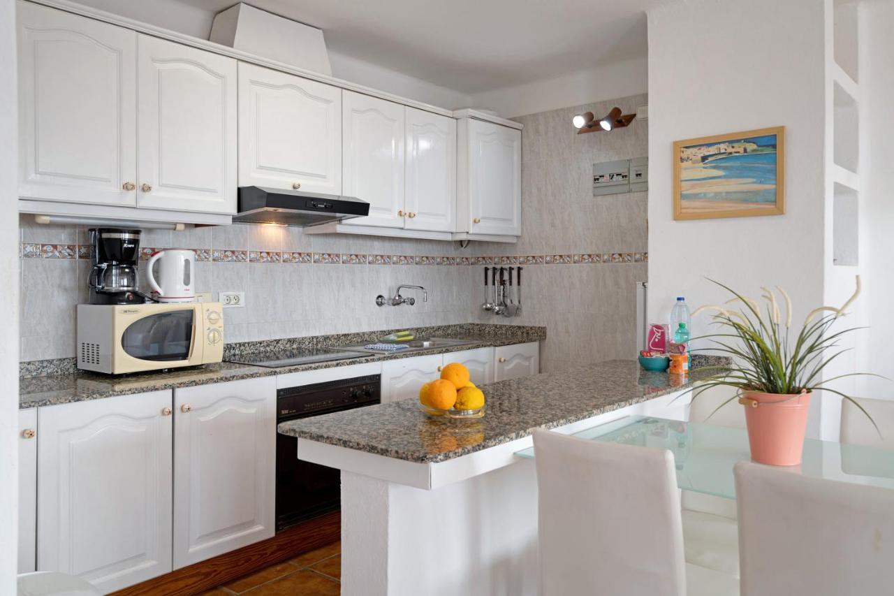 Puerto Chico 8 Apartment Плая Бланка Екстериор снимка